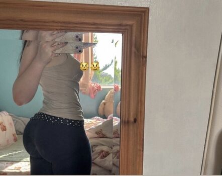 Full leaked Robyn private photo