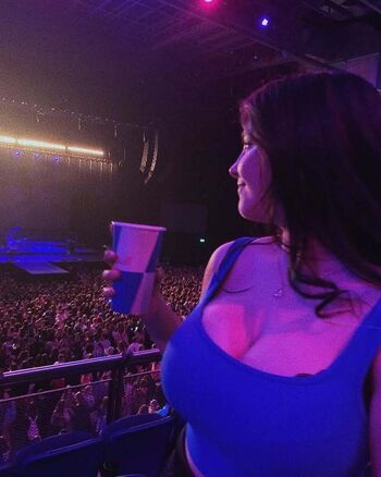 Full leaked Robyn  page private photo