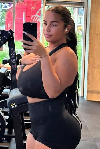 Full leaked Romyisabellaa private photo