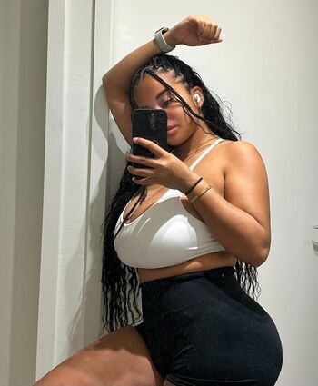 Full leaked Romyisabellaa private photo
