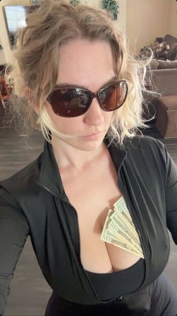 Full leaked Roseasmr private photo