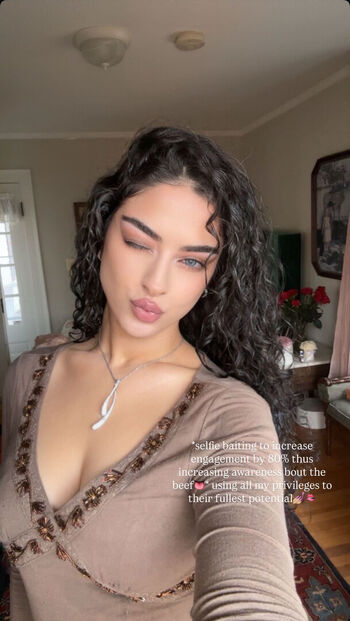 Full leaked Roseistheart private photo