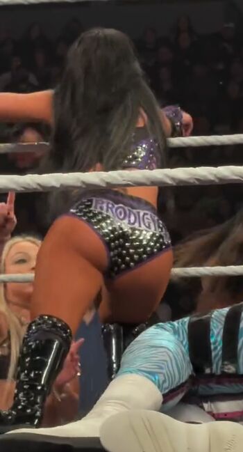 Roxanne Perez/Rok-C - WWE NXT