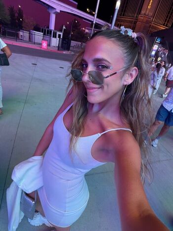 Roxy Striar