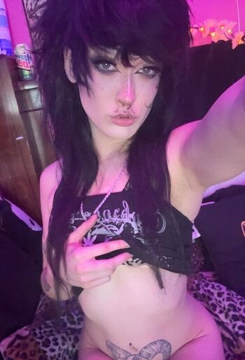 Full leaked Roxypopper private photo