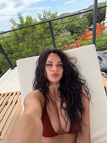 Full leaked Roxyqueflexx private photo