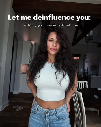 Full leaked Roxyqueflexx private photo
