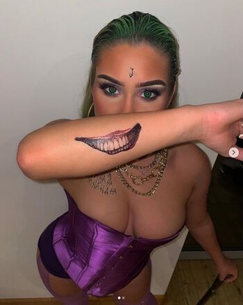 Full leaked Roxyrhoades private photo