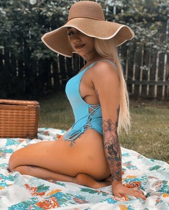 Full leaked Rozaybae private photo