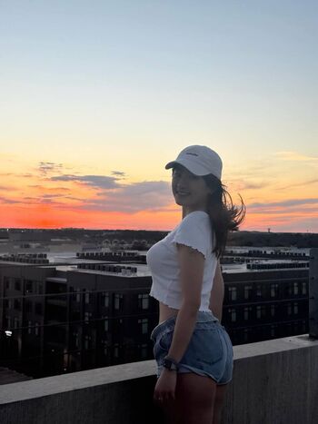 Full leaked Rubyzhu page private photo