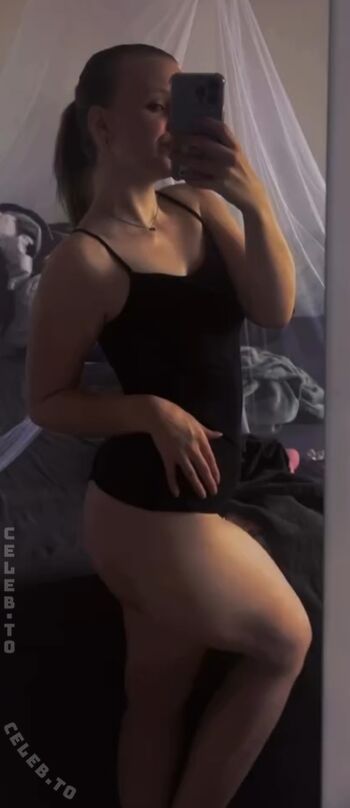 Full leaked Ryumeike private photo