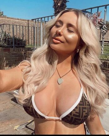 Full leaked Saffron barker private photo