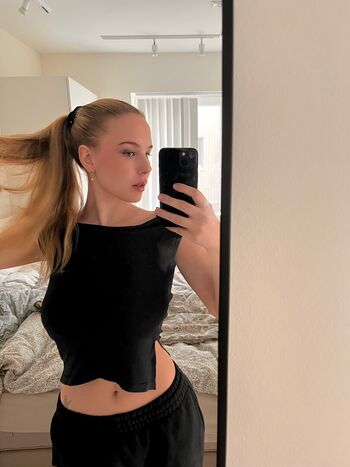 Full leaked Sagafrost page private photo