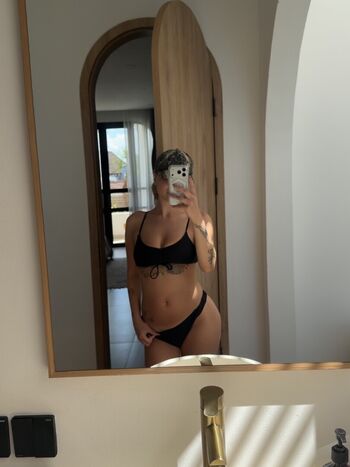 Full leaked Sagafrost page private photo