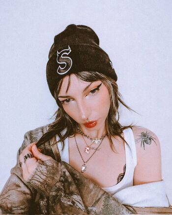 Full leaked Sailorbeeee private photo
