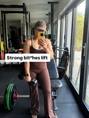 Full leaked Saira khan private photo