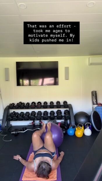 Full leaked Saira khan private photo