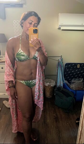 Saira Khan
