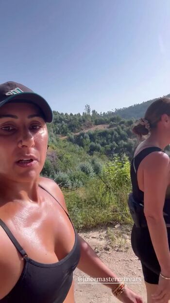 Full leaked Saira khan page private photo