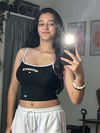 Full leaked Sakshi pandey page private photo