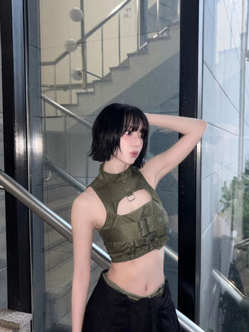 Sakura Miyawaki 宮脇 咲良