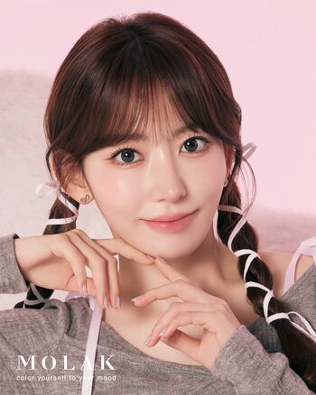 Sakura Miyawaki 宮脇 咲良