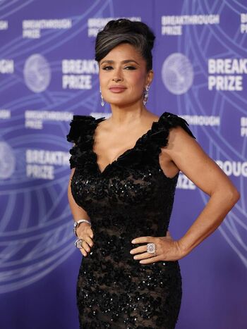 Full leaked Salma hayek private photo