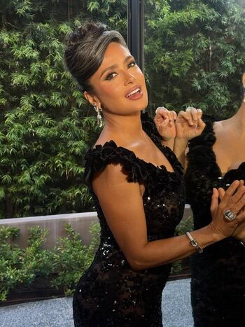 Full leaked Salma hayek private photo