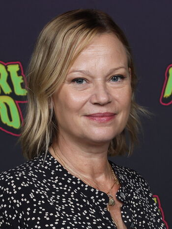 Full leaked Samantha mathis private photo
