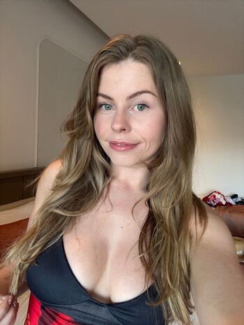 Full leaked Samantha s library private photo