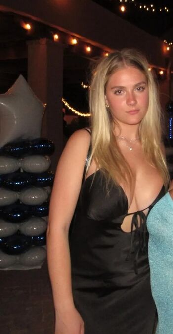 Samantha V