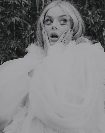 Full leaked Samara weaving page private photo