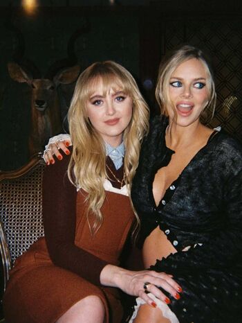 Full leaked Samara weaving private photo