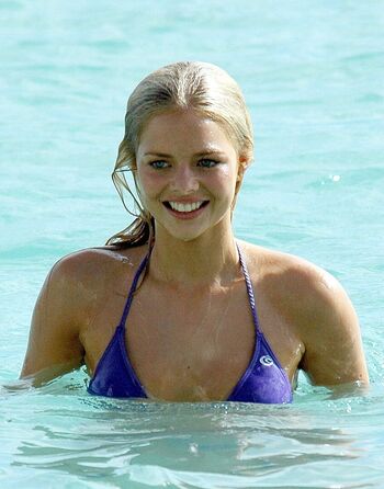 Full leaked Samara weaving private photo