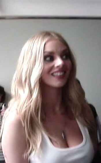 Full leaked Samara weaving private photo