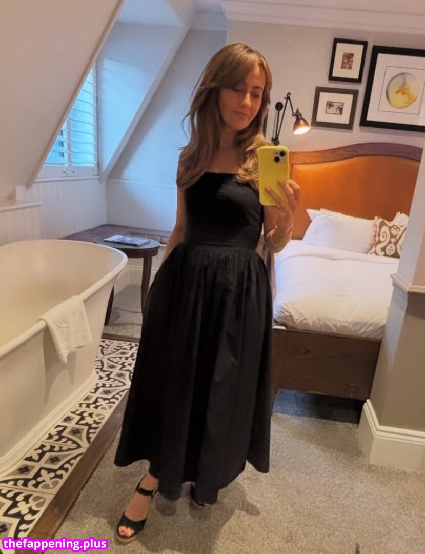 Samia Ghadie