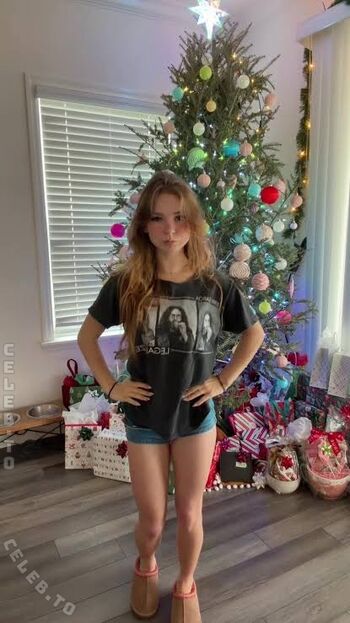 Full leaked Samii renn page private photo