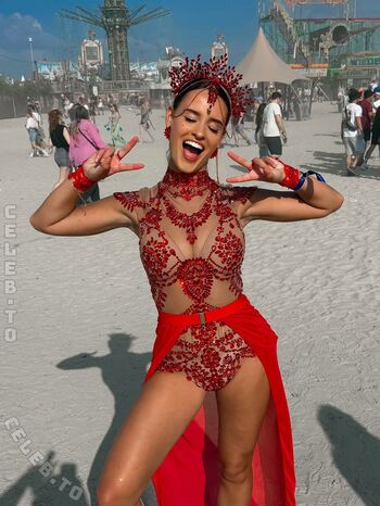 Full leaked Samira wsbg page private photo