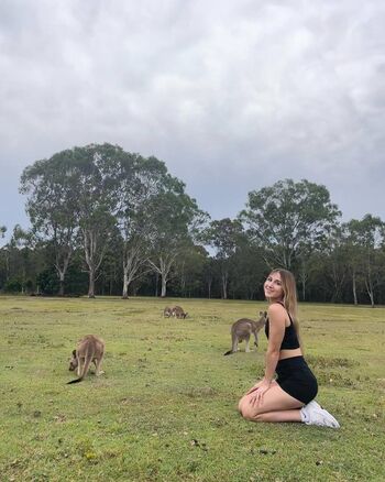 Full leaked Sandractive page private photo