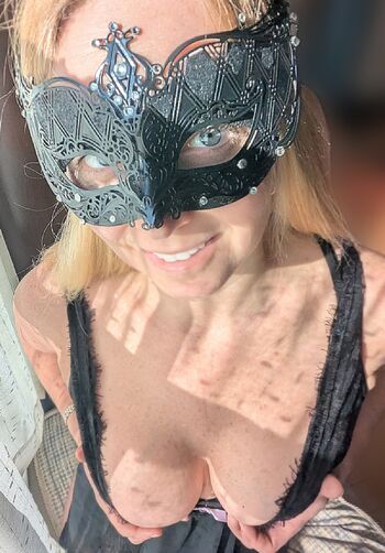 Full leaked Sandradolsson private photo