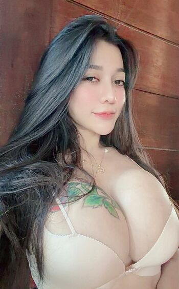 Full leaked Saowalak private photo