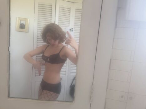 Full leaked Sara king private photo