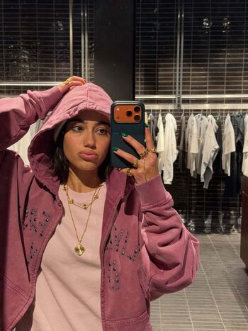 Full leaked Sara saffari private photo