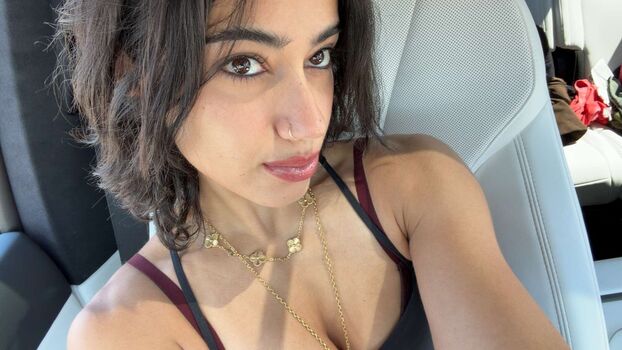 Full leaked Sara saffari private photo