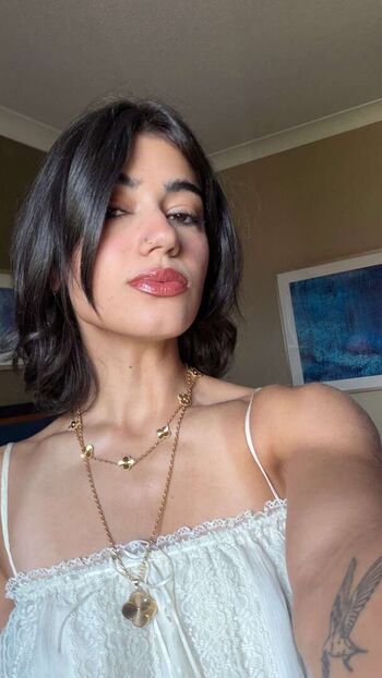 Full leaked Sara saffari private photo