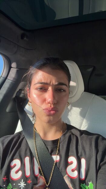 Full leaked Sara saffari page private photo