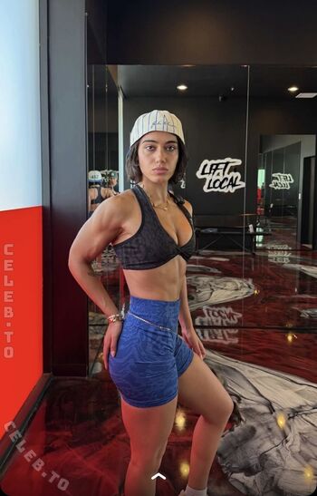 Full leaked Sara saffari page private photo