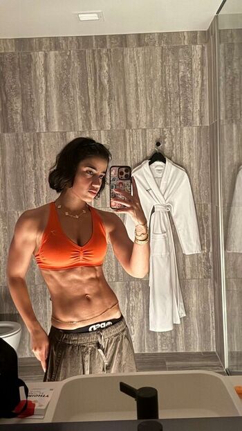 Full leaked Sara saffari page private photo