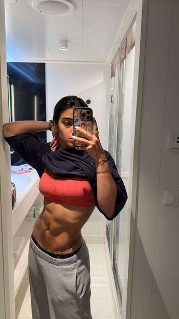 Full leaked Sara saffari page private photo