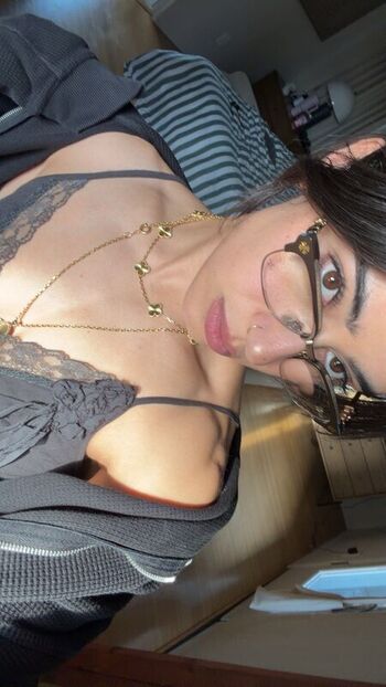 Full leaked Sara saffari page private photo